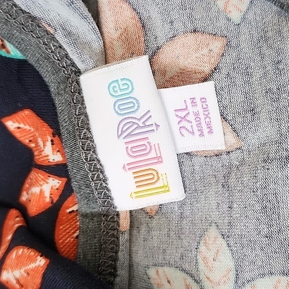 LuLaRoe Randy with floral print body and gray sleeves - Picture 10 of 11